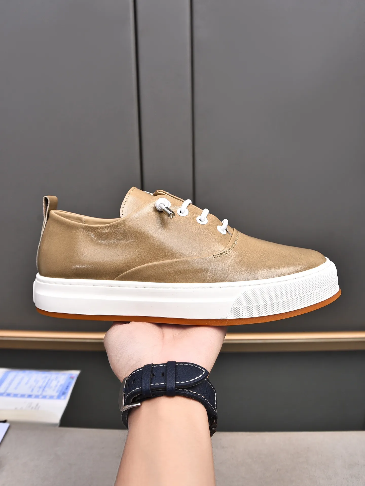 Men's Men's Shoes 💰440 [Top-grade butter leather] 🆕🔥New update🔥👟PRADA (Prada) new products are released, imported soft butter leather, fashionable to allow air to penetrate the entire shoe, Niu B's shoes [strong] bring an extremely comfortable and breathable feeling! Beautiful inside and out! Exquisite workmanship, 😌Code number: 38~44 (45 customized) Three colors to choose from.
